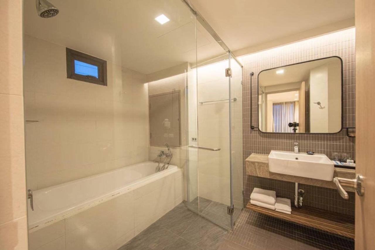 Bella B Suite