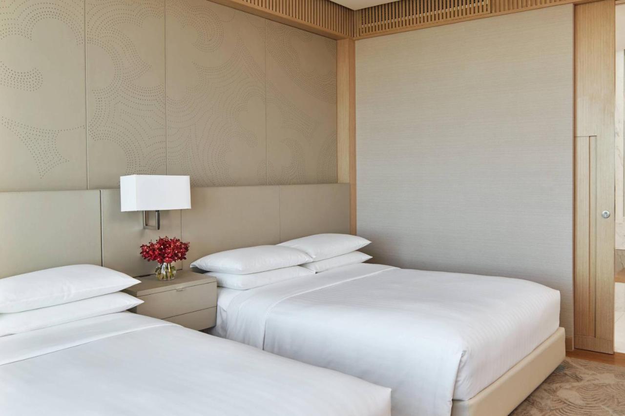 Double Room Two Double Beds High Floor or Executive Lounge Access