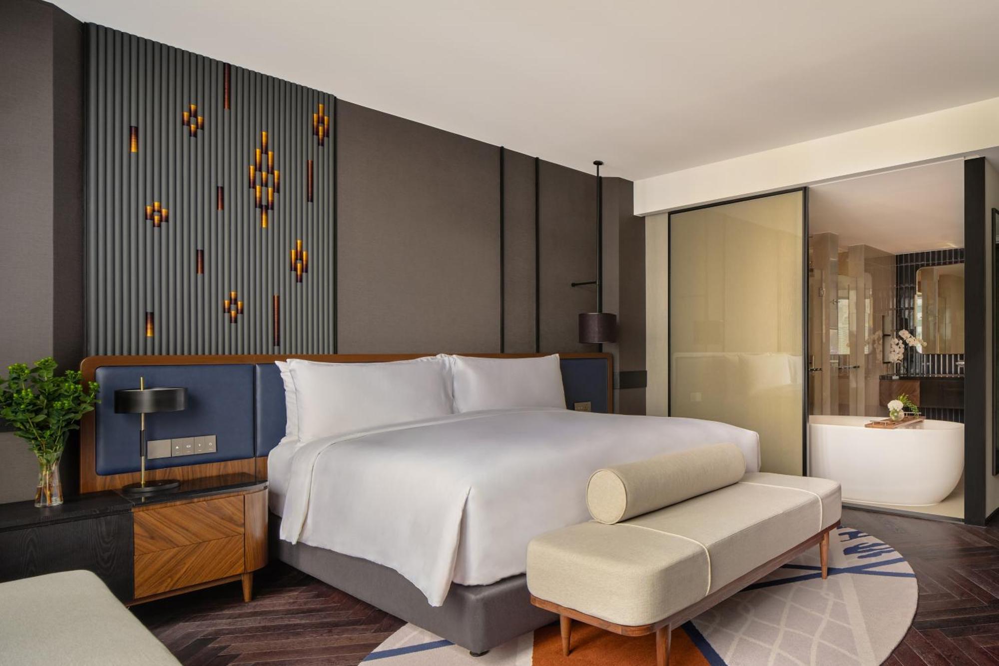 Premium King Room Lounge Access or High Floor