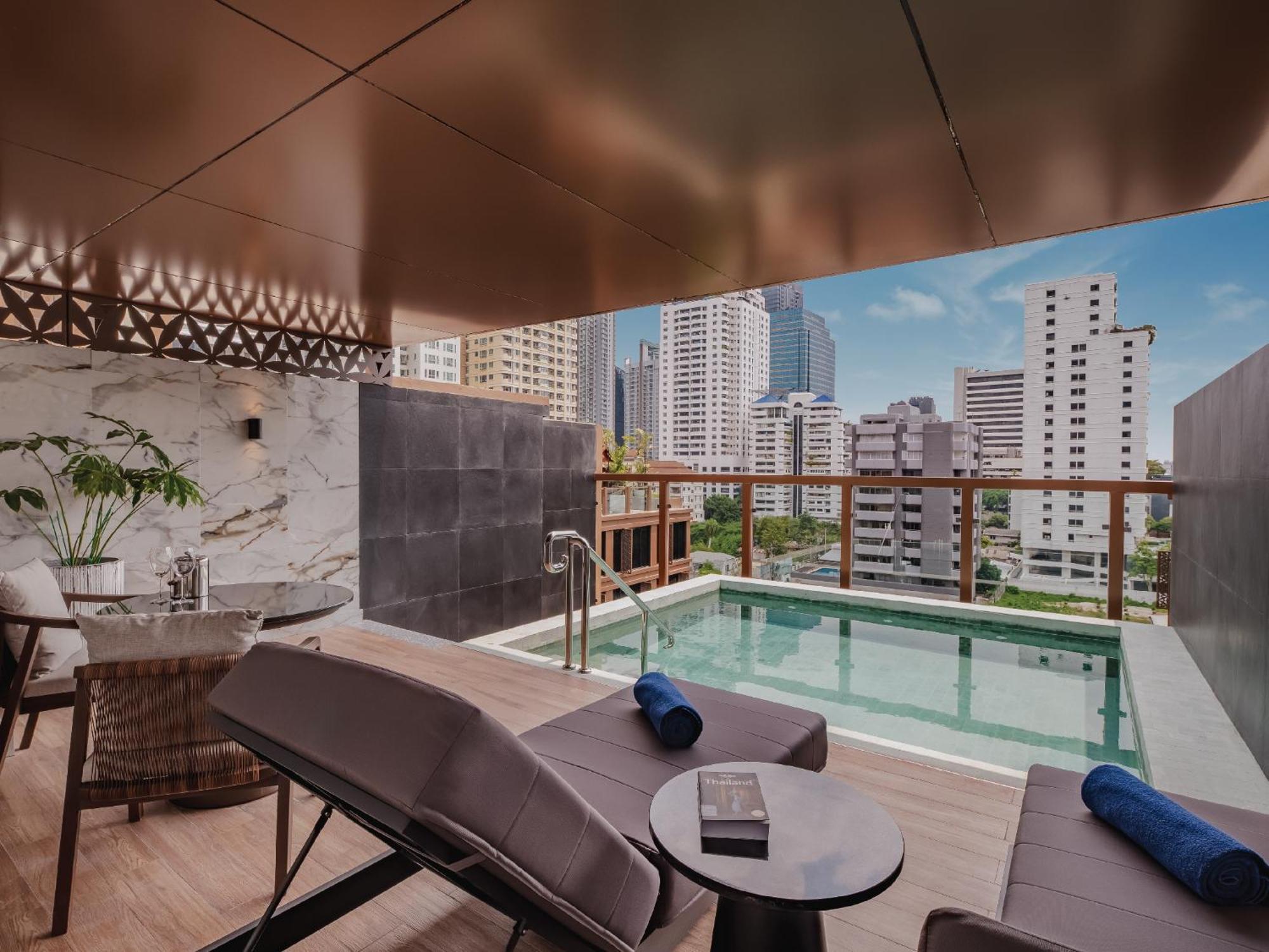 Suite with Private Pool
