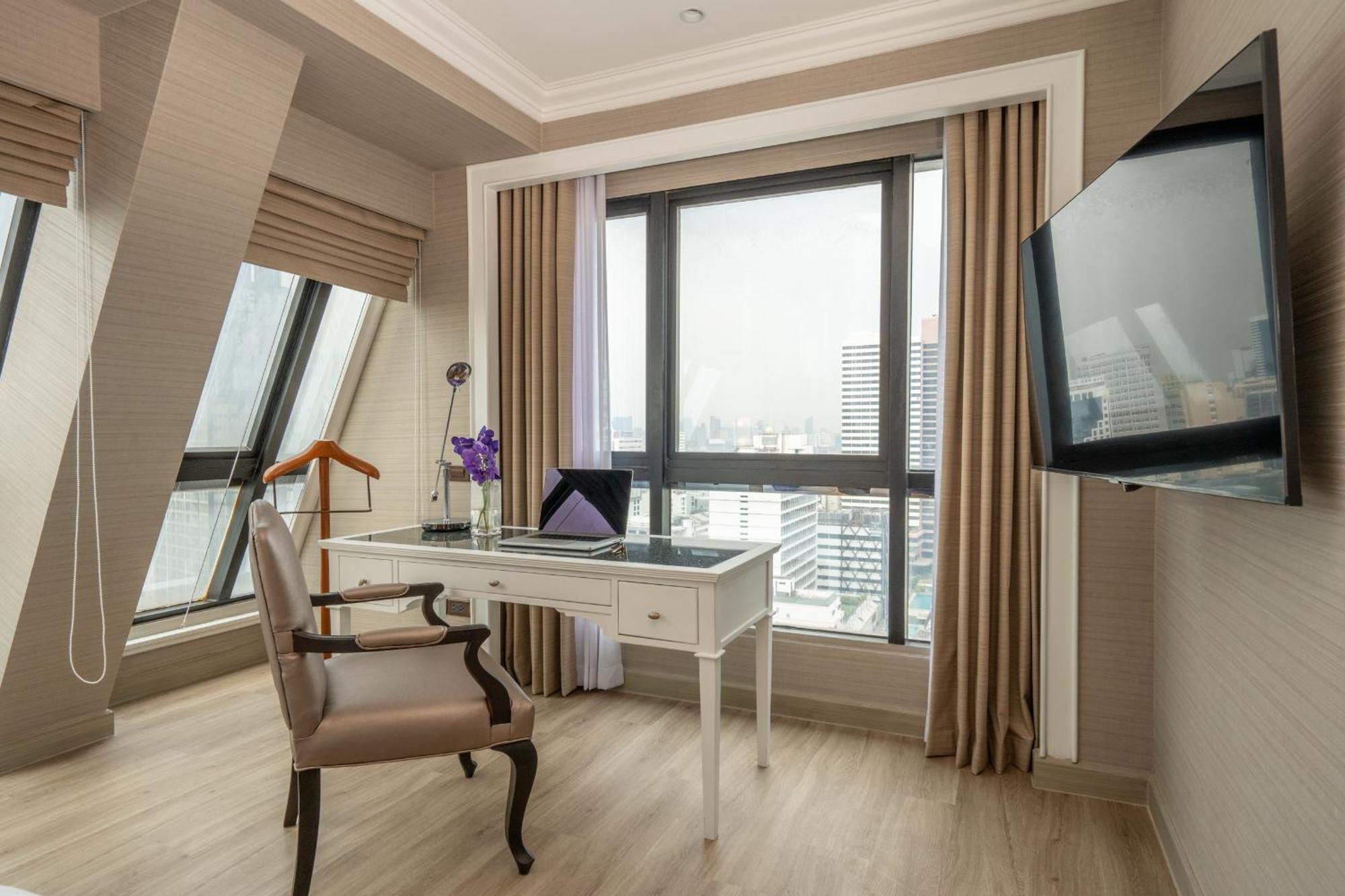 Suite City View