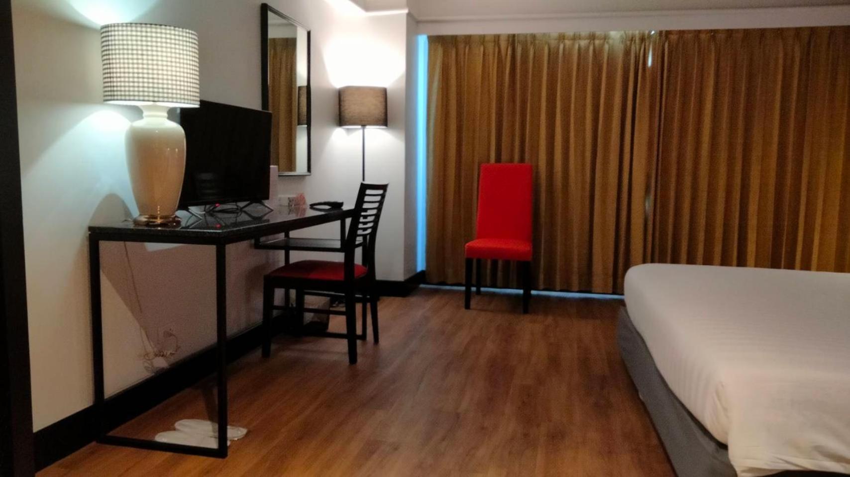Deluxe Double or Twin Room - Concert package