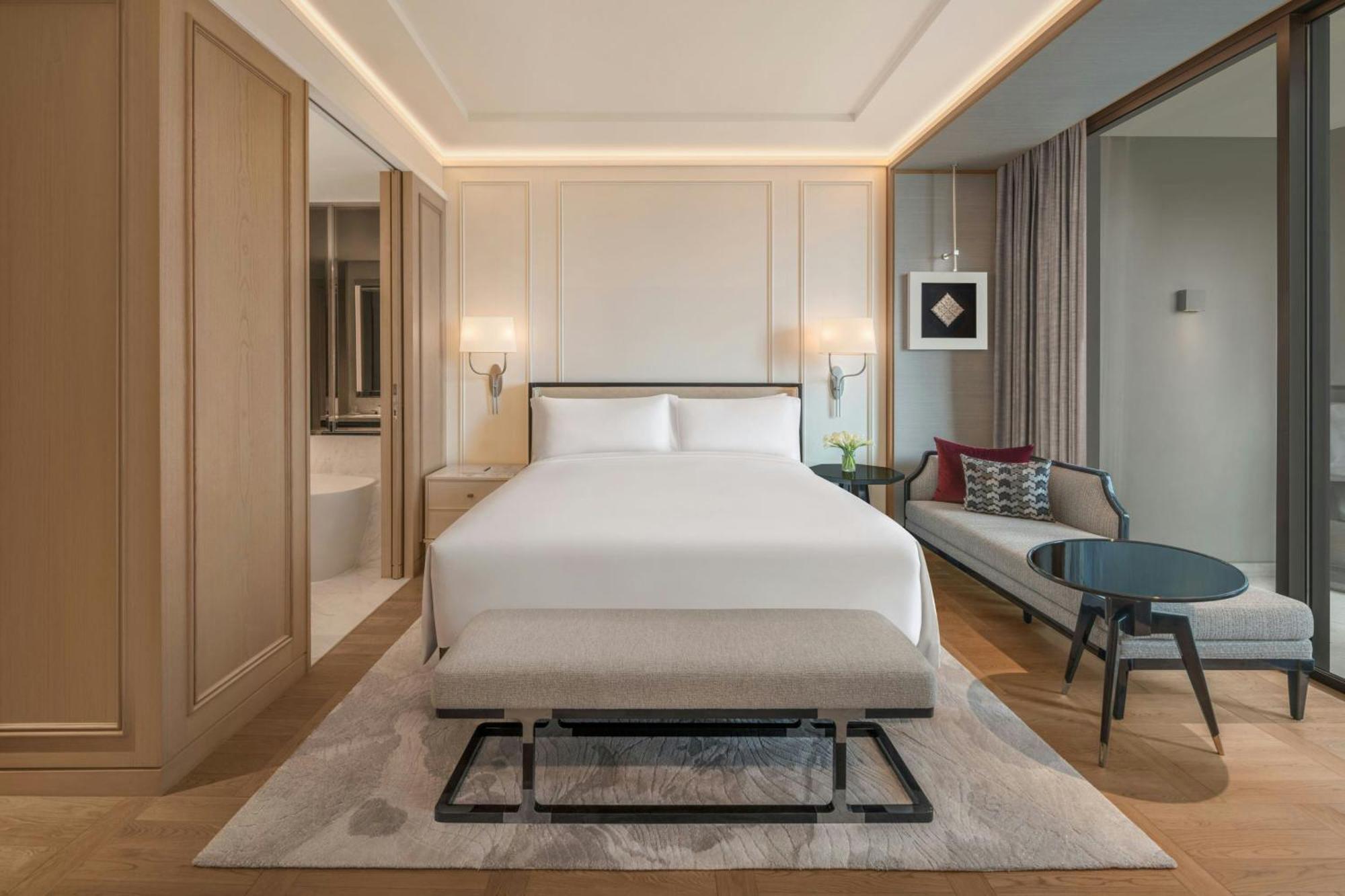 Deluxe King Room with Balcony