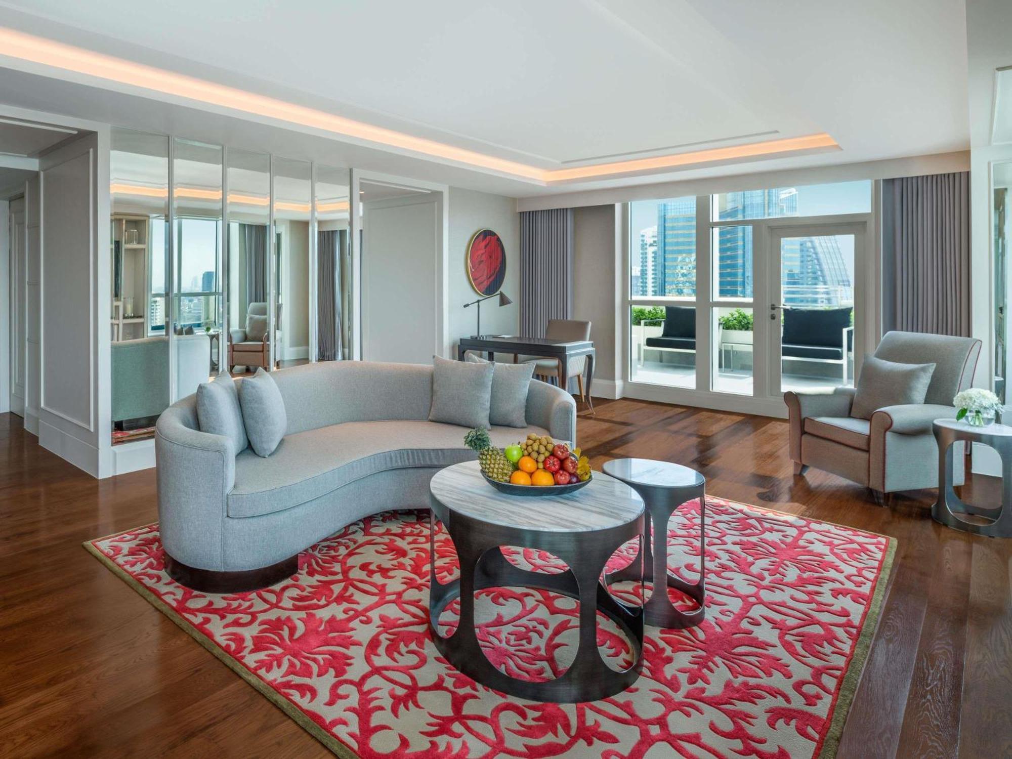 Imperial King Suite Club Access