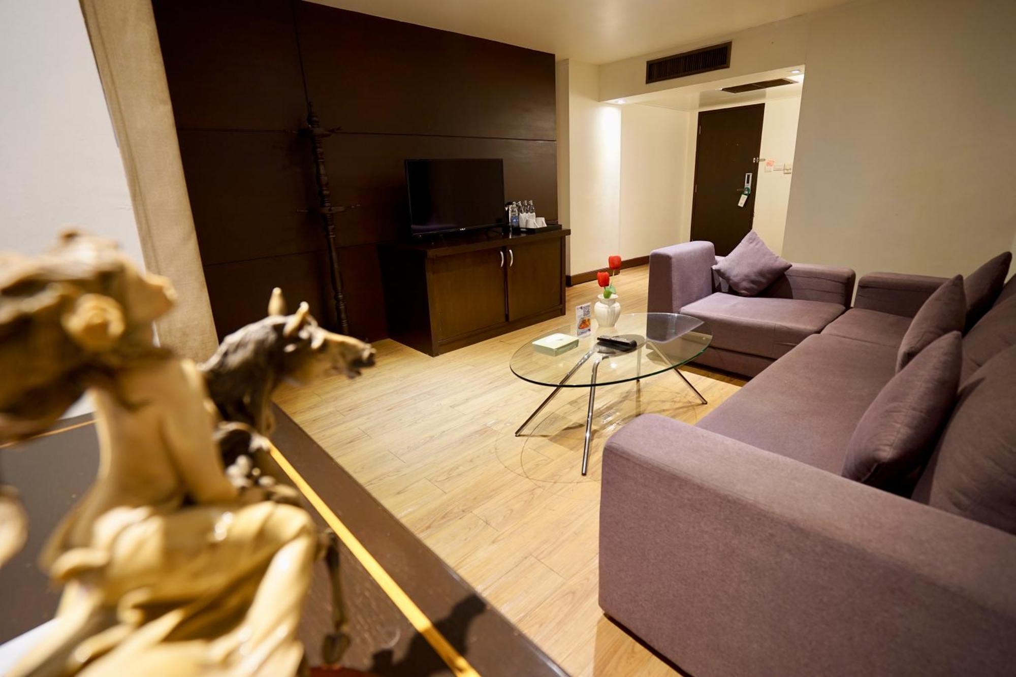 Executive Suite
