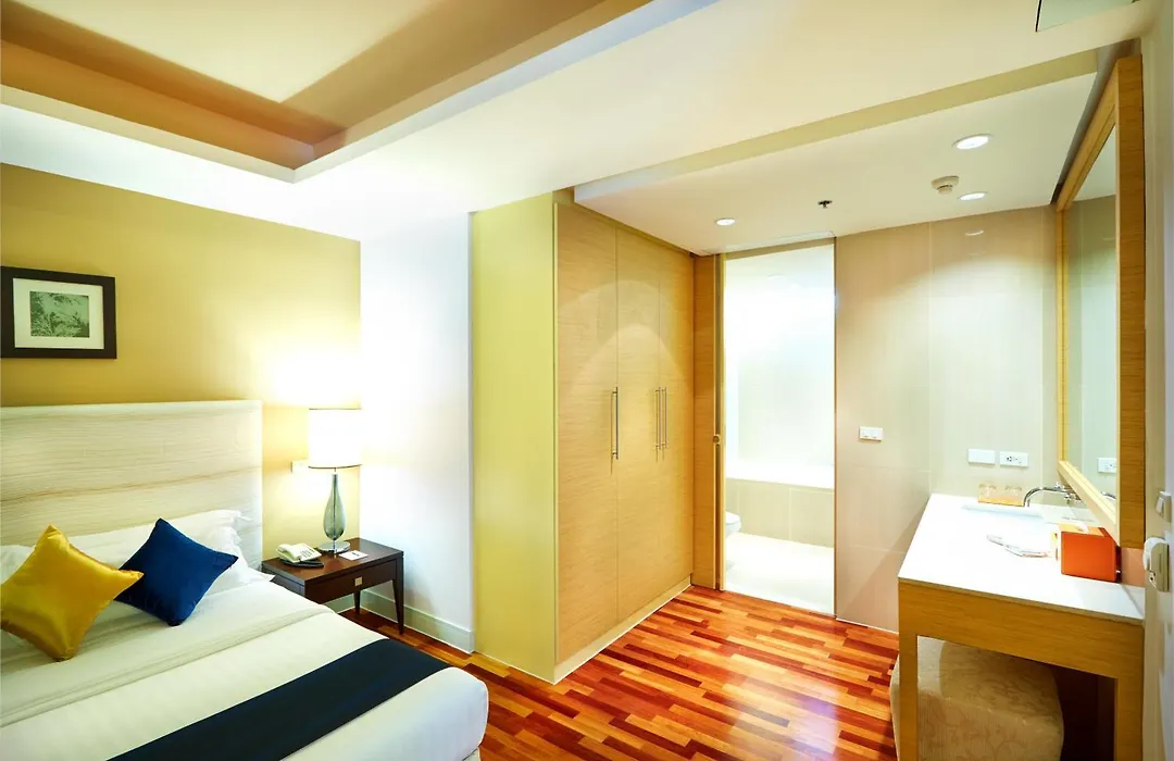 The Duchess Hotel-1