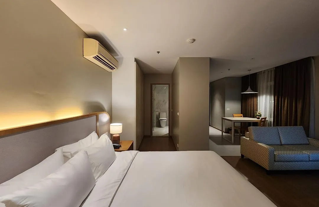 Brighton Hotel Bangkok-1