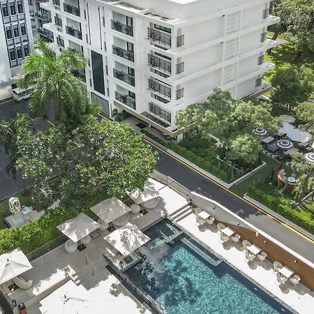 Floral Court Hotel & Residence Sukhumvit 13-2