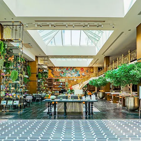 Montien Hotel Surawong Bangkok-3
