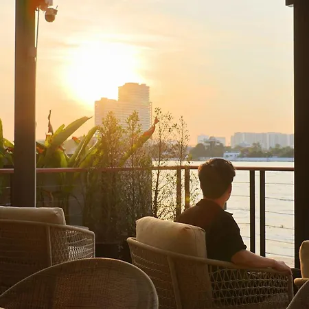 Tara Bangkok Riverside-2