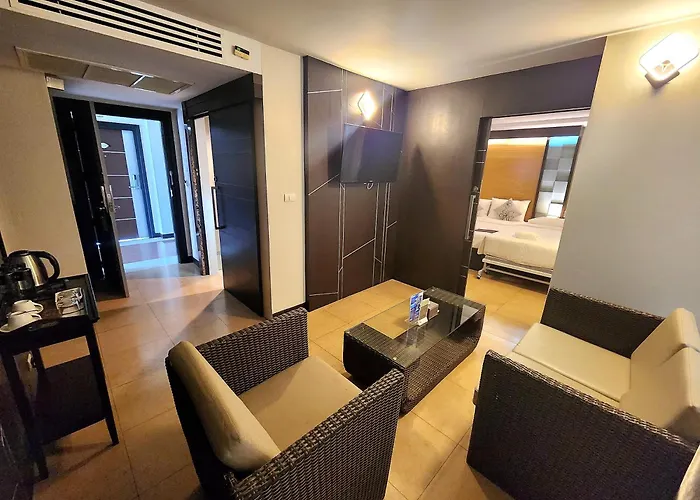 Sky Dome Resotel - โรงแรมสกายโดม รีโซเทล Bangkok