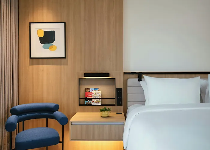 Voco Bangkok Surawong By Ihg Hotel